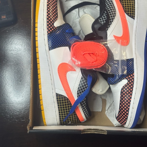 Jordan 1 low GRAPHICS - Picture 13 of 14